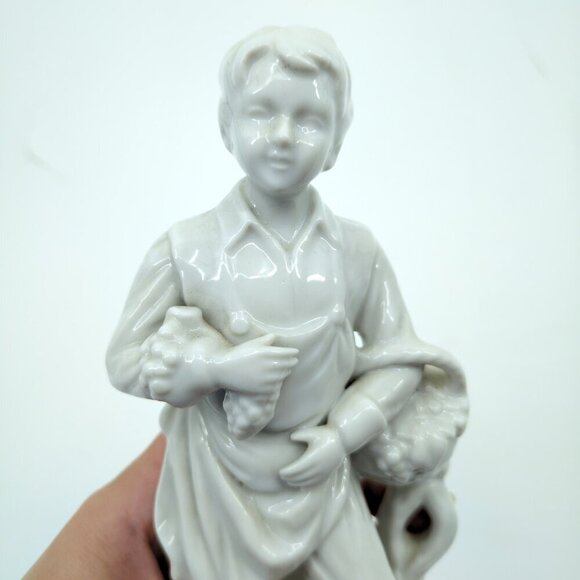 Vintage Porcelain Boy Statue Figurine Grape Basket White Capodimonte Style 8.25" - Picture 3 of 10